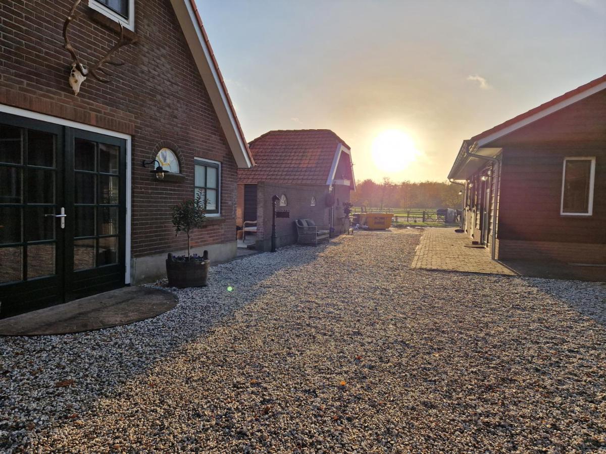 Bed & Breakfast Hoeve Happiness - Ontbijt Inbegrepen - Wellness Aanwezig Voorthuizen Exterior foto
