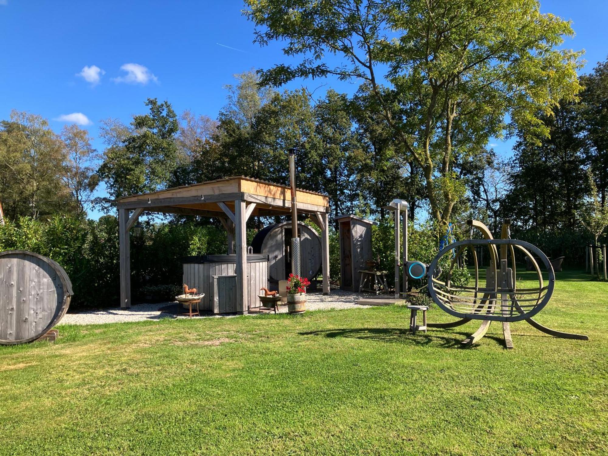 Bed & Breakfast Hoeve Happiness - Ontbijt Inbegrepen - Wellness Aanwezig Voorthuizen Exterior foto