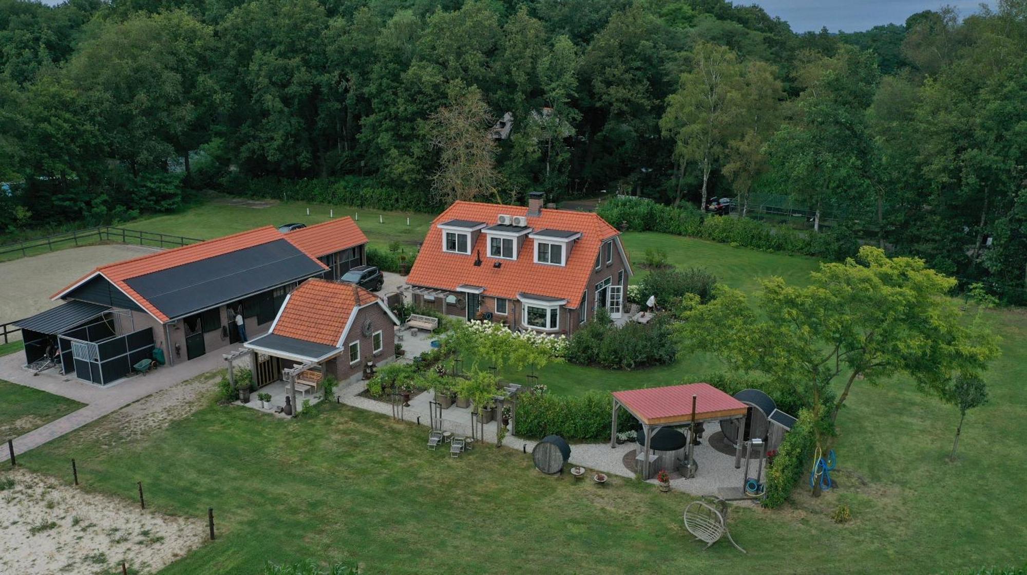 Bed & Breakfast Hoeve Happiness - Ontbijt Inbegrepen - Wellness Aanwezig Voorthuizen Exterior foto